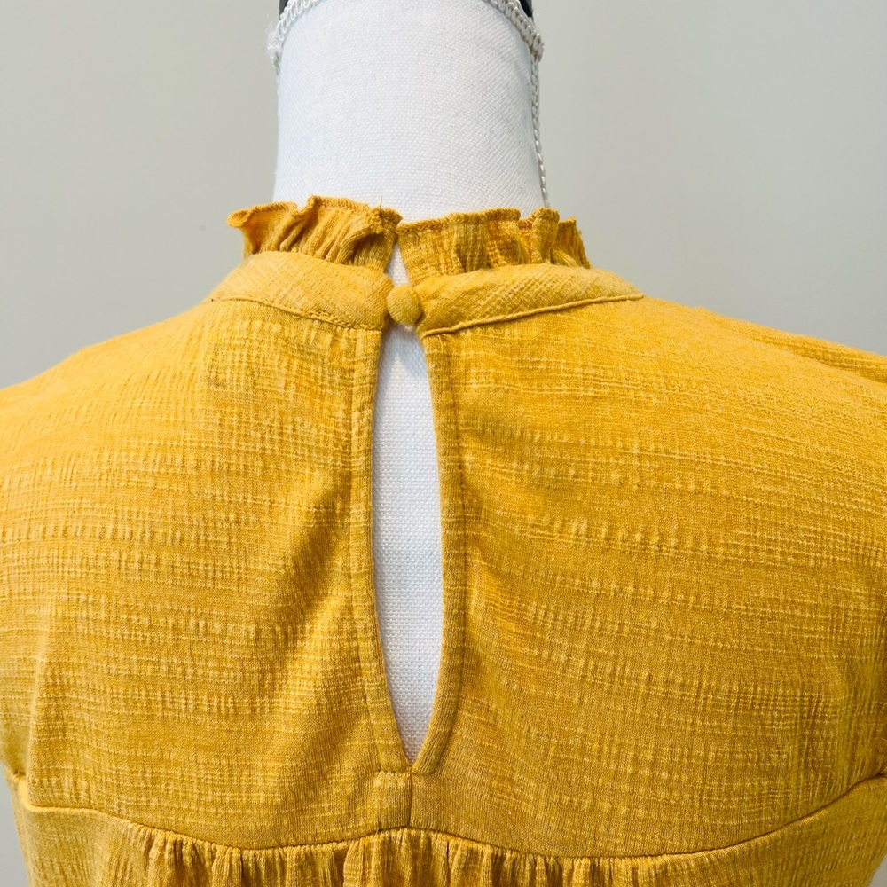 Cable & Gauge Women's Sleeveless Gold Yellow Top Size L - Picture 9 of 11